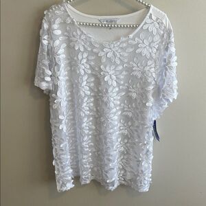 NEW Peter Nygard White Embroidered Sheer Floral Print Top. Size 2X